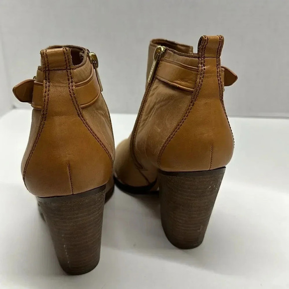 Coach Hewes Leather High Heeled Ankle Booties Boots Tan Brown Size 8 - Picture 3 of 13